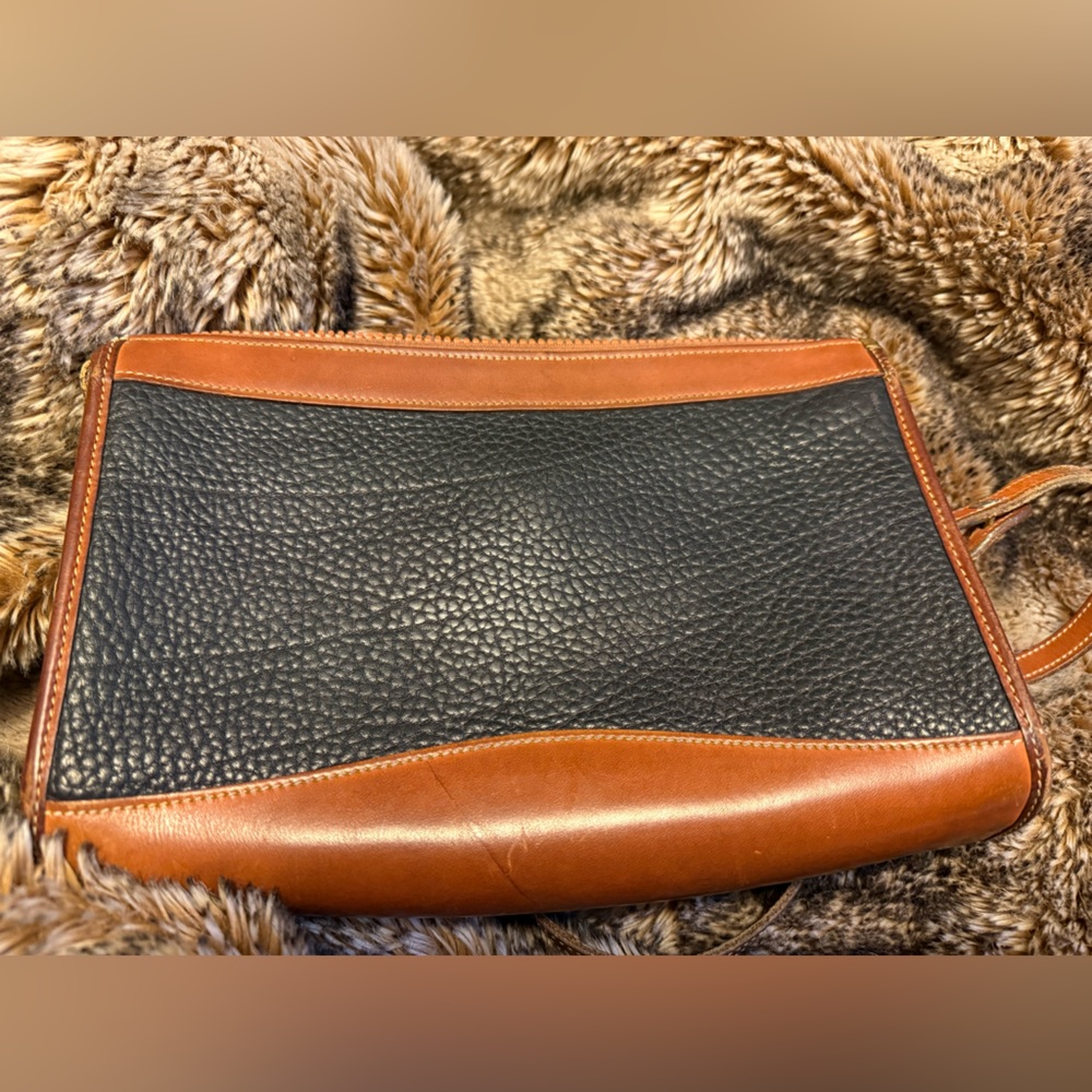 Dooney Vintage Black and Brown Leather Bag - Picture 7 of 10